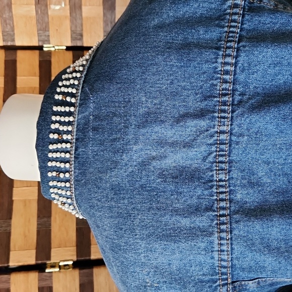 Beaded jean jacket - Picture 4 of 11